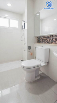 *****บ้านเดี่ยวมือสองย่านนนทบุรี หมู่บ้าน เดอะเซนโทร รัตนาธิเบศร์-ราชพฤกษ์ เนื้อที่กว้างขวางเกือบ 51 ตร.ว.  ฟังก์ชัน 3 ห้องนอน 3 ห้องน้ำ ที่จอดรถ 2 คัน เฟอร์นิเจอร์บิ้วท์อิน พร้อมอยู่ บนทำเลแห่งการเดินทาง ใกล้รถไฟฟ้าสายสีม่วง "สถานีบางพลู" และทางด่วน "งามวงศ์วาน"